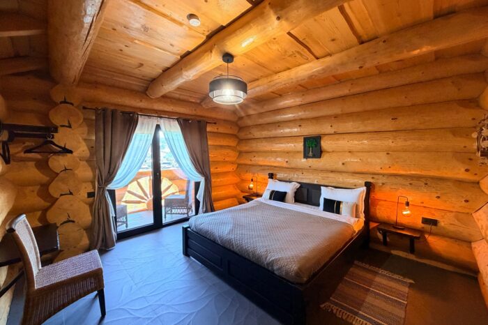 camera cu balcon bucovina cazare pensiune