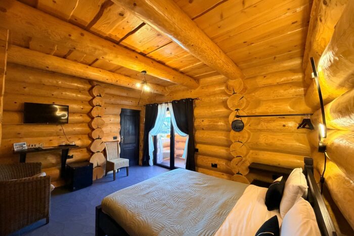 camerea cu balcon bucovina cazare vama suceava
