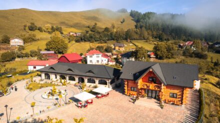 cazare bucovina vama suceava sarbatori piscina jacuzzi restaurant