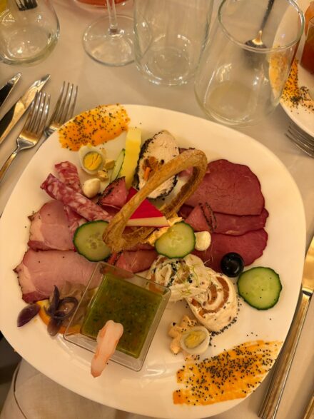 cazare bucovina vama suceava sarbatori piscina jacuzzi restaurant